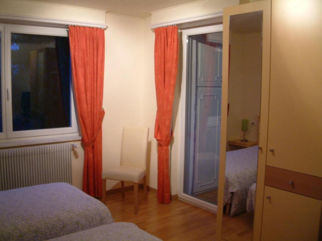 Bed and Breakfast La Maison Bleue Dieffenbach-au-Val Zimmer foto