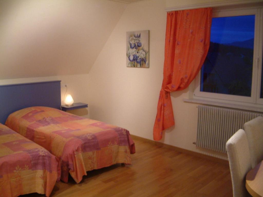 Bed and Breakfast La Maison Bleue Dieffenbach-au-Val Zimmer foto